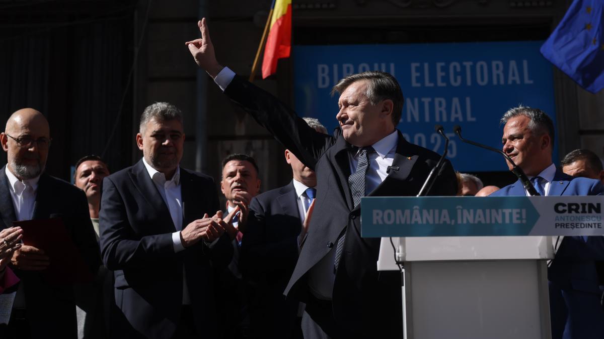 crin-antonescu_66158500