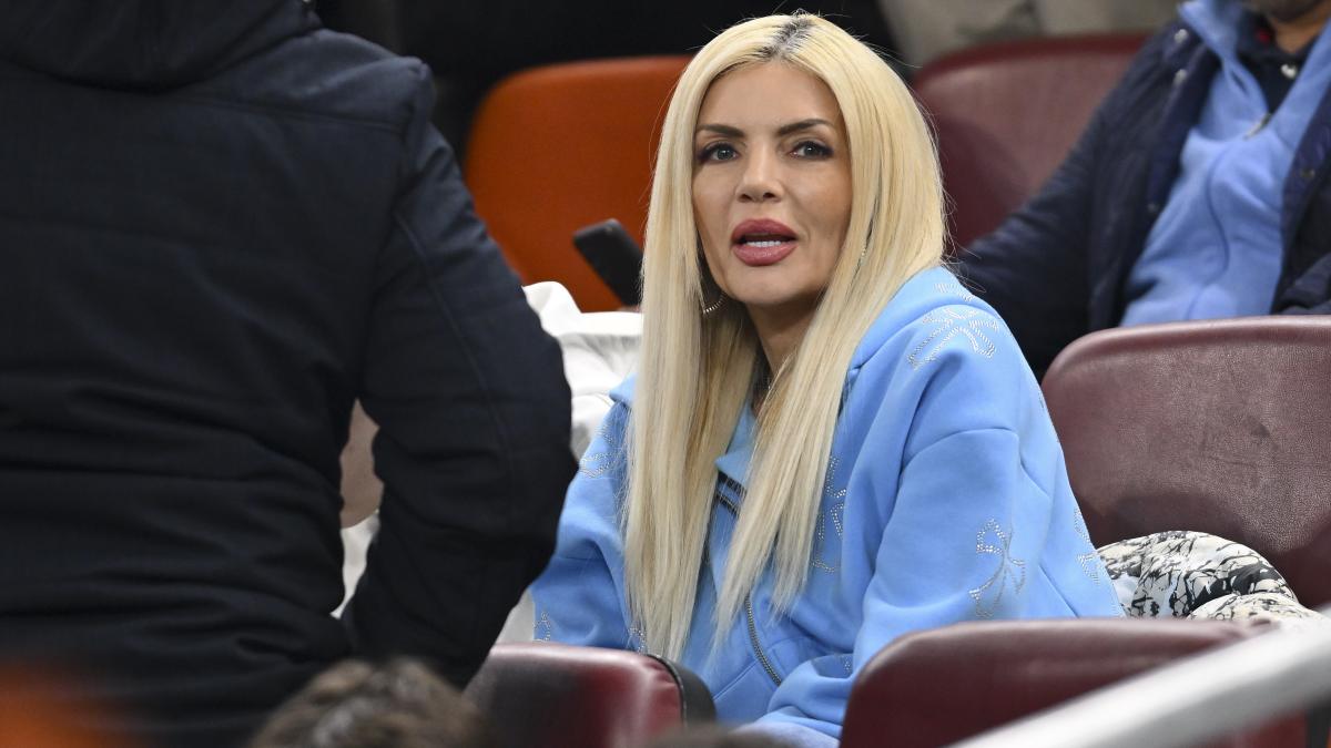 laura-vicol-_inquam_photos_alex-nicodim__74750300