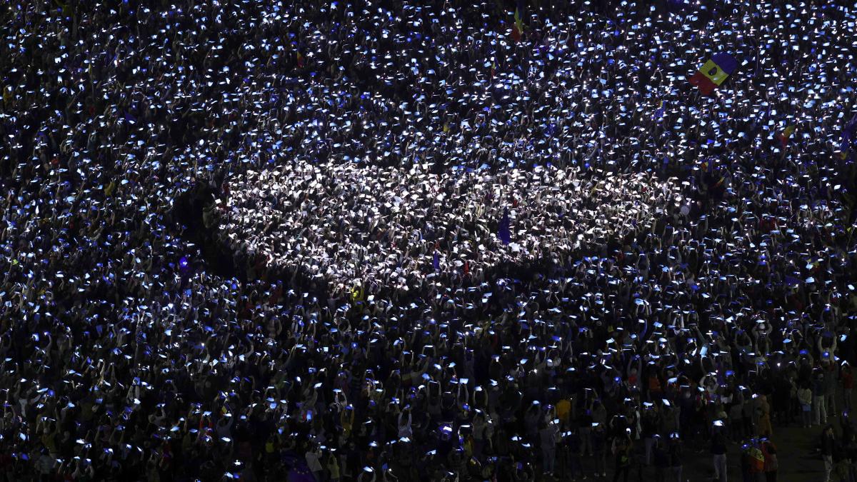 instant_manifest_pro-europa_coregrafie_022_inquam_photos_octav_ganea_80885000