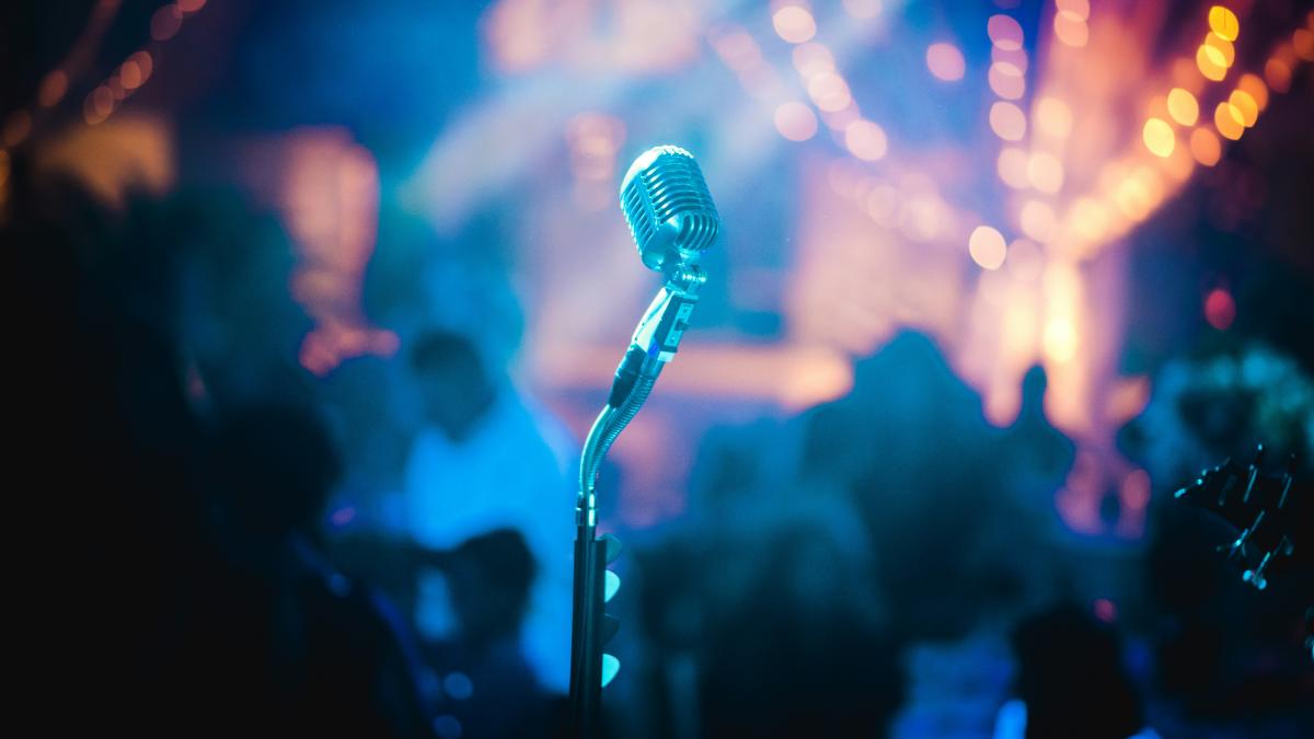 stand-up-comedy_50737600