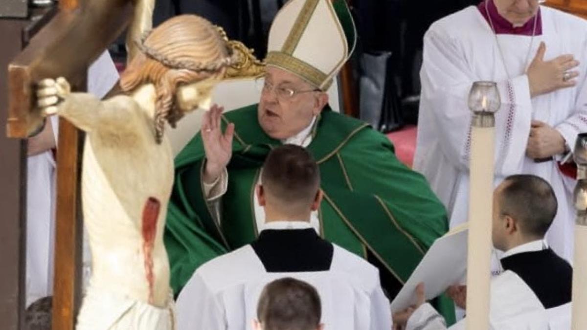 papa-francisc_02626000