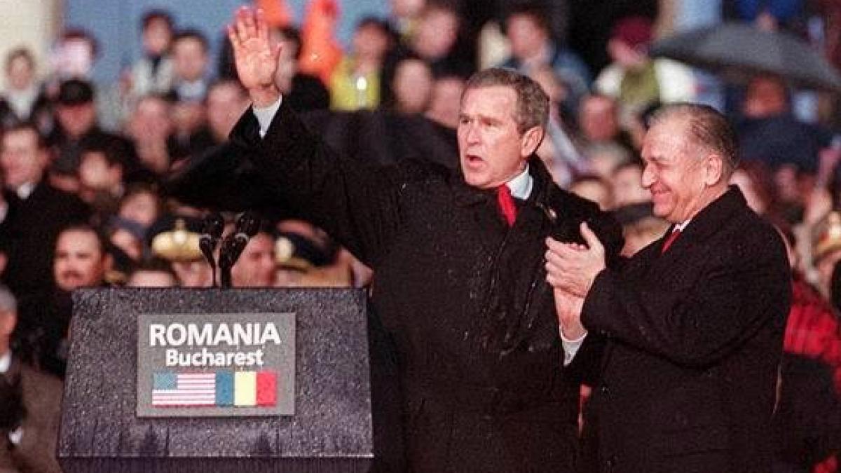 bush_iliescu_73094500