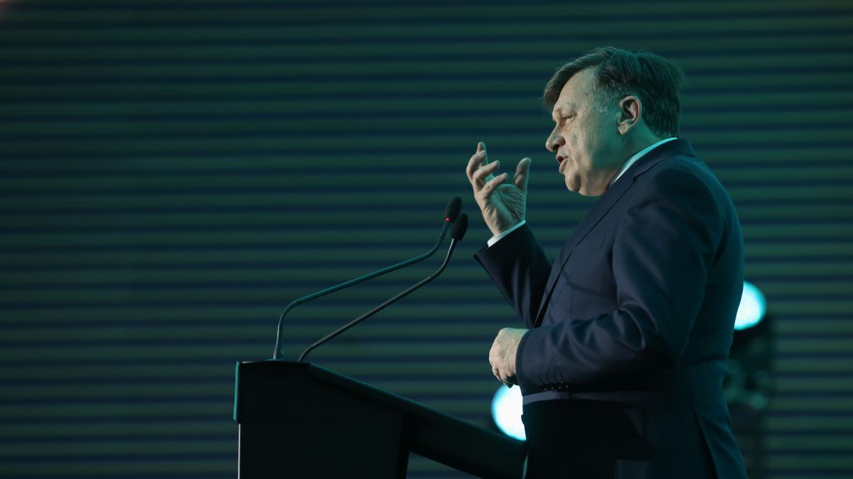 antonescu-lansare-inquam-5_98951100