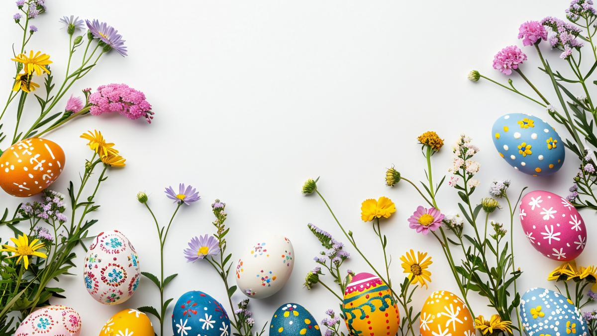 easter-border-with-colorful-eggs-flowers-white-background_12894400