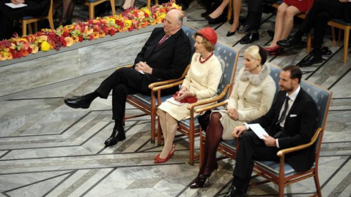 regina-sonja-a-norvegiei--internata-de-urgenta-din-cauza-unor-dificultati-de-respiratie_45150300