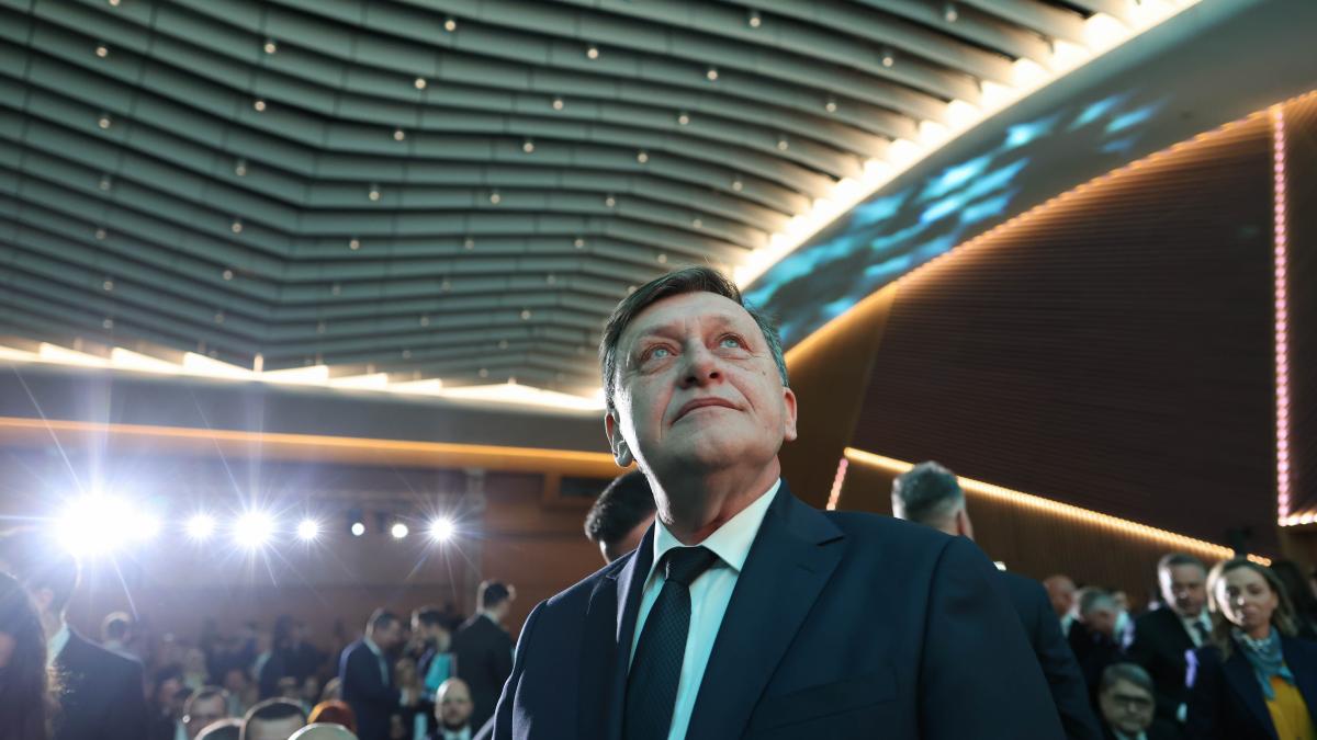 antonescu-lansare-inquam_85943200