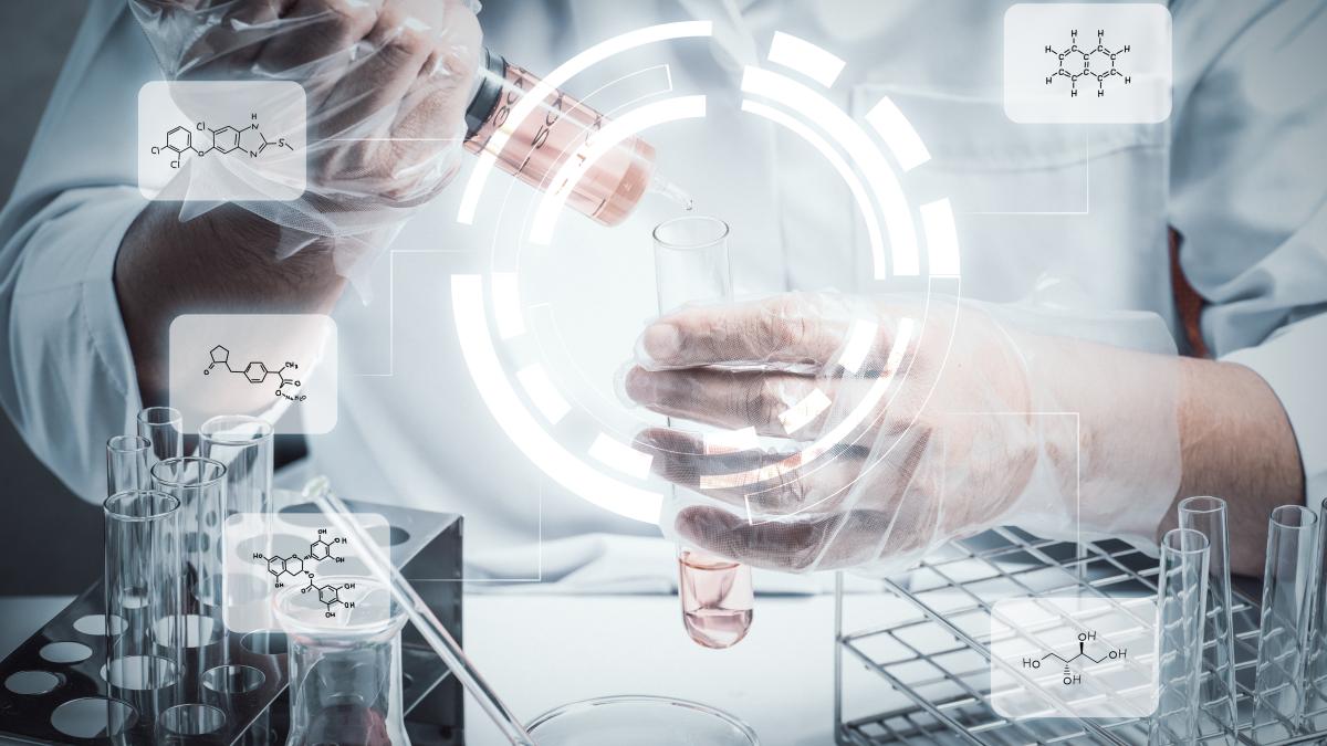 laborator-medicina-inovatie-pharma_27058100