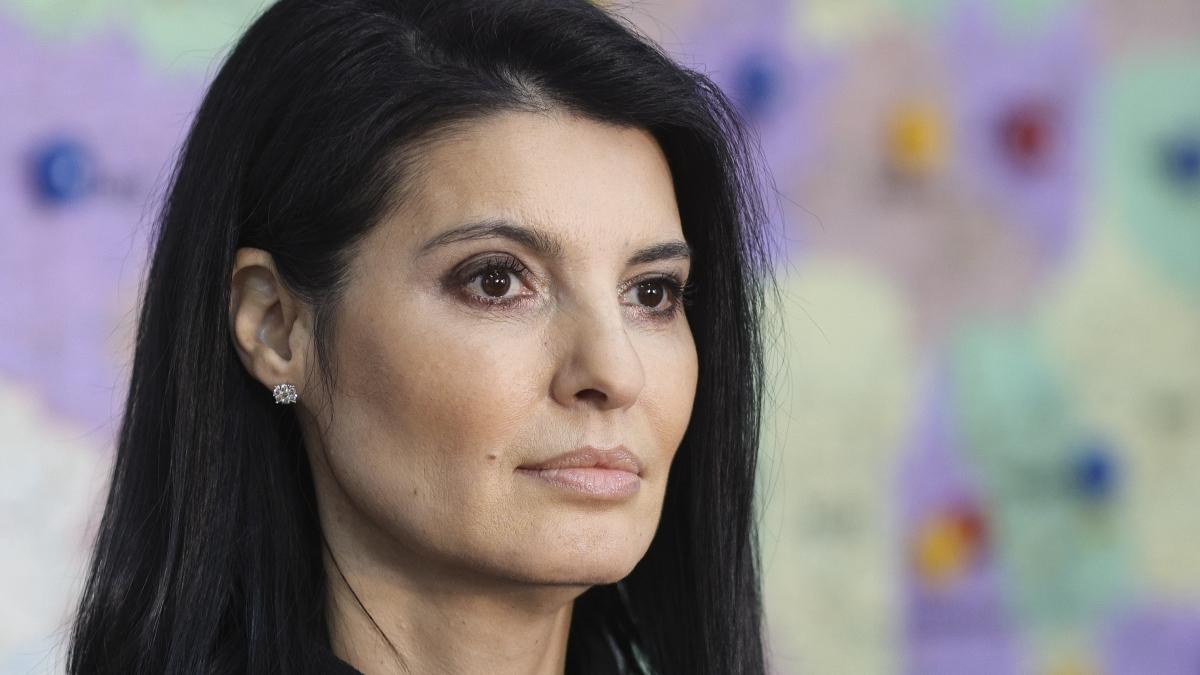 lavinia-sandru_84682500