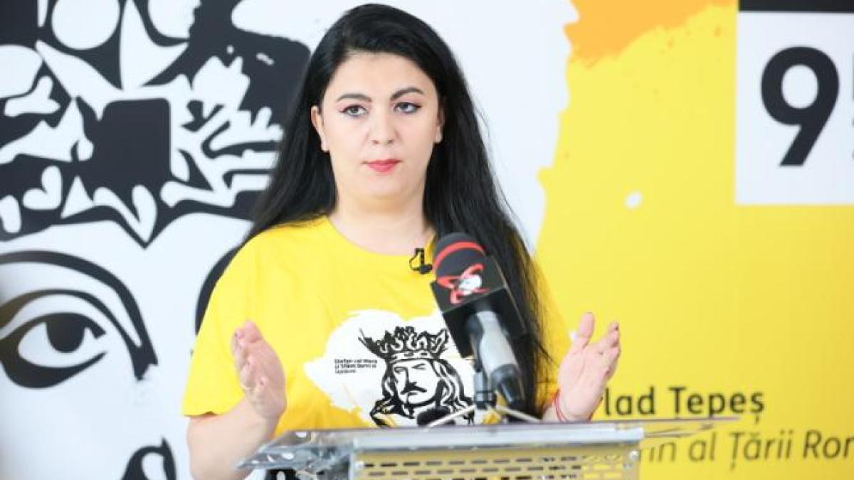 georgiana-teodorescu-aur_85917800