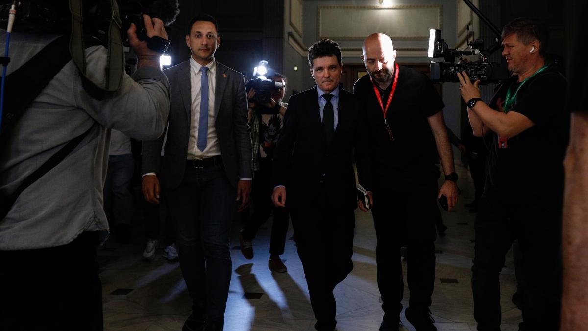 nicusor-dan_55909700