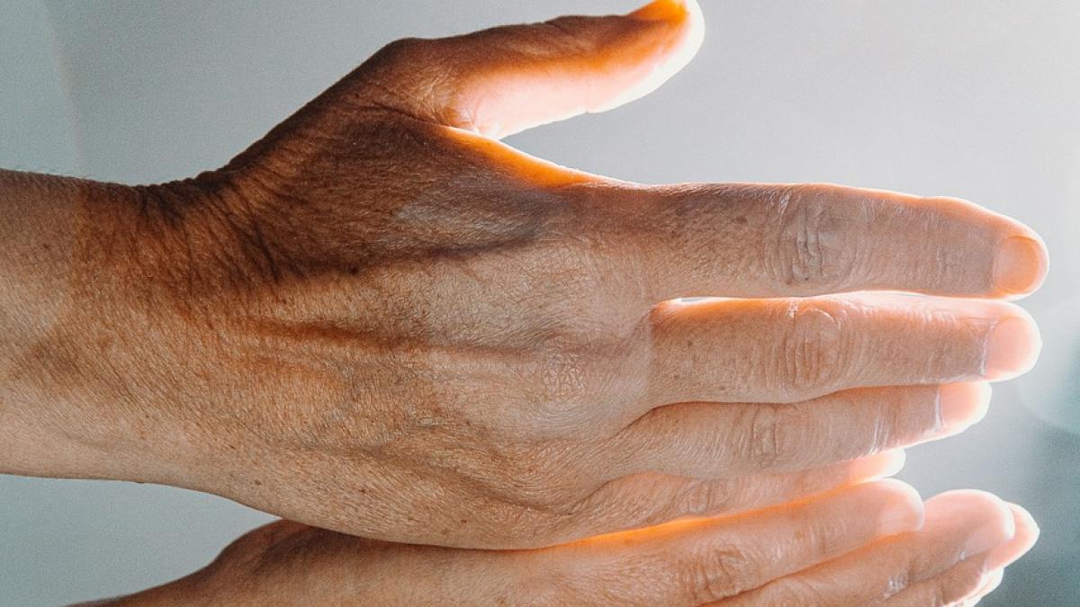 lumina-oameni_03475300