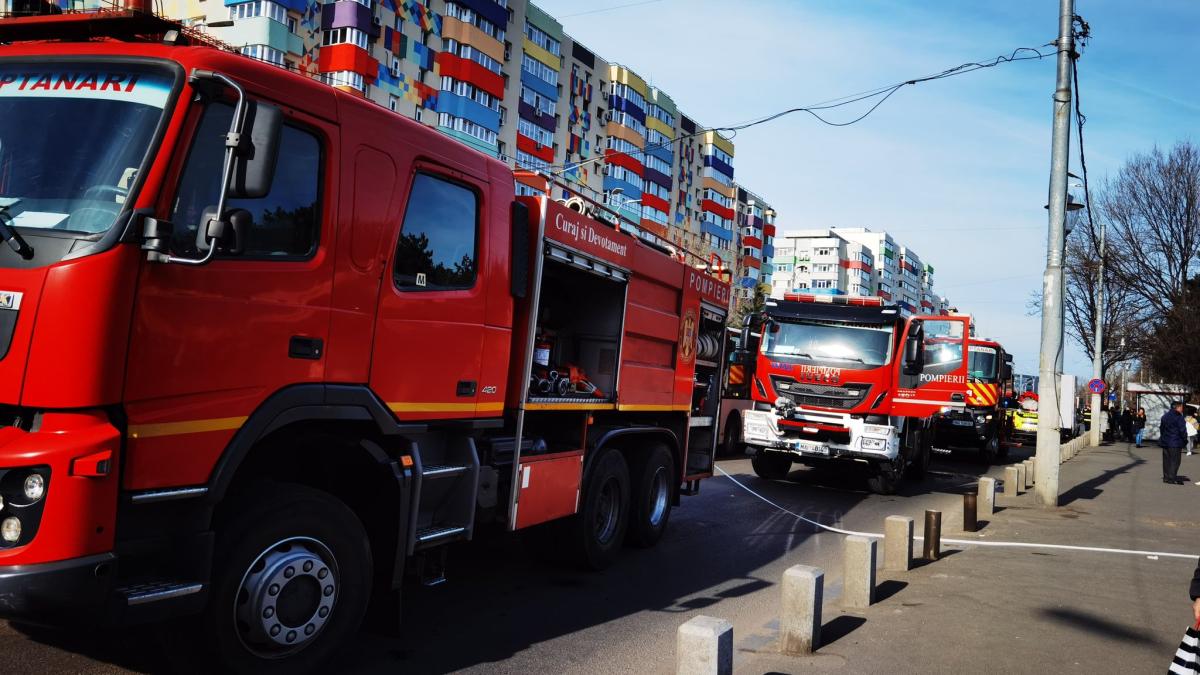 fum-la-metrou_87906100