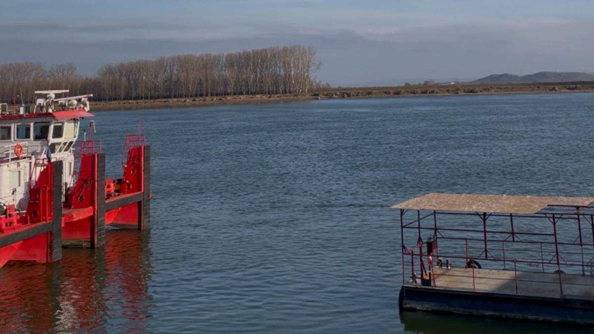 nava-barca-dunare-galati-faleza-2_62158200