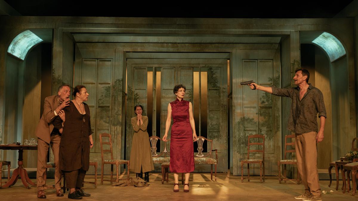 unchiul-vanea_tnrs_andrei-valeanu_44598300