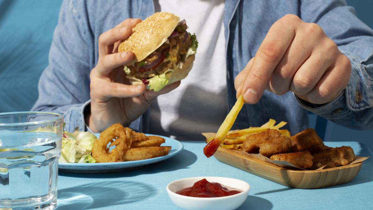 ce se intampla in corpul tau daca te indopi cu mancare ultraprocesata andrei diaconu consilier spiritual mancarea si apa au vibratie video