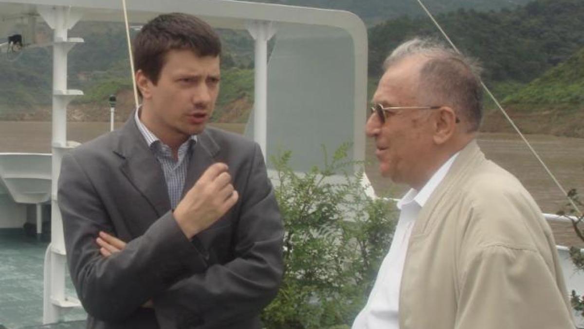 vulpescu-iliescu_08437400