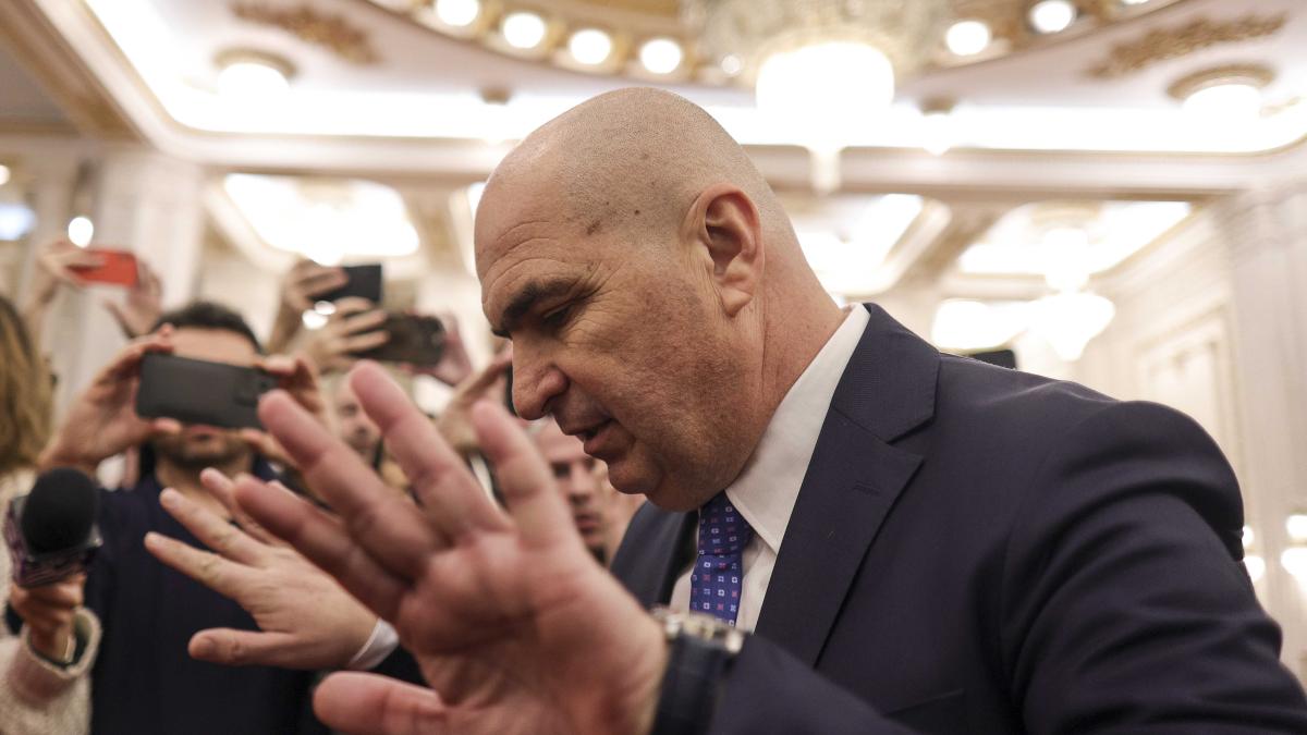 senat_bolojan_masuri_angajati_091_inquam_photos_octav_ganea_74180200