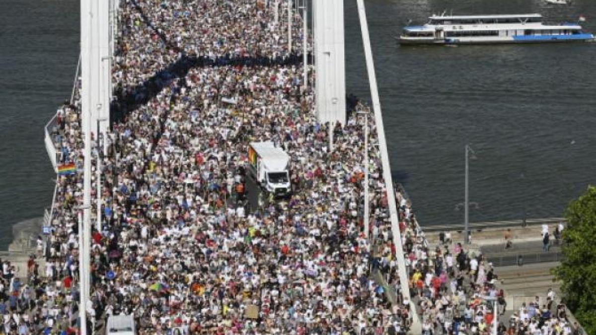 protest-lgbt-2_36978700