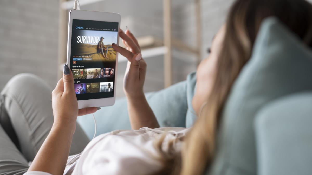 femeie-videoclip_59996400