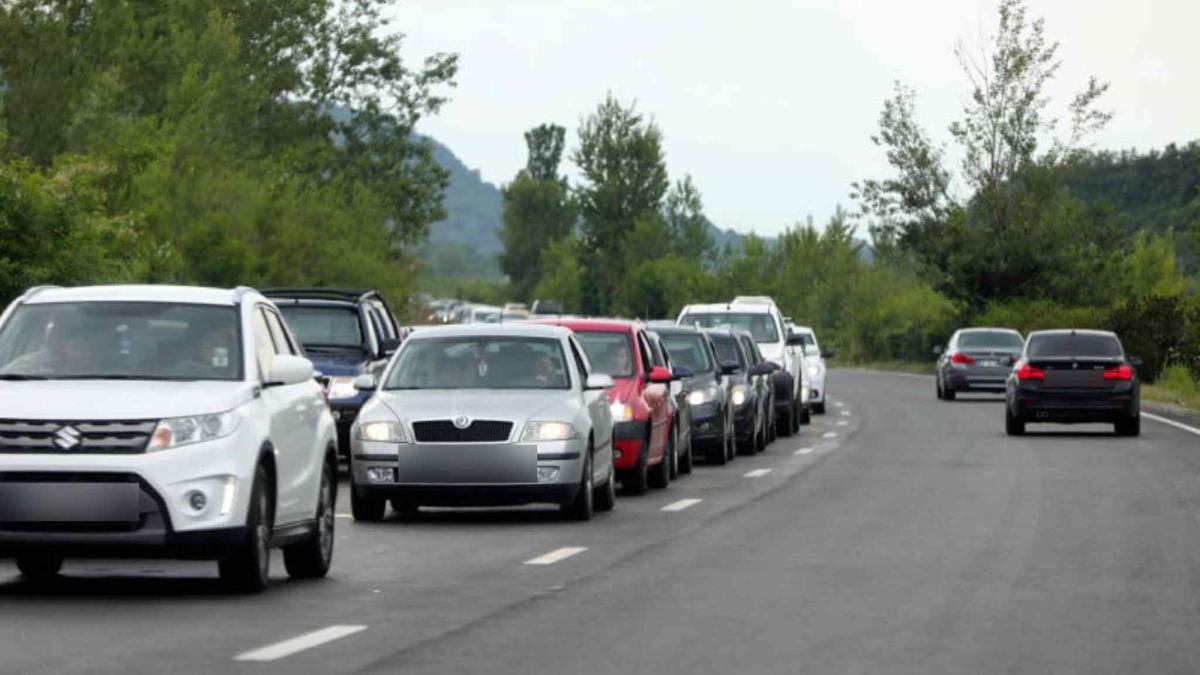 trafic-blocaj-rutier-aglomeratie-valea-prahovei-coloana_63258300