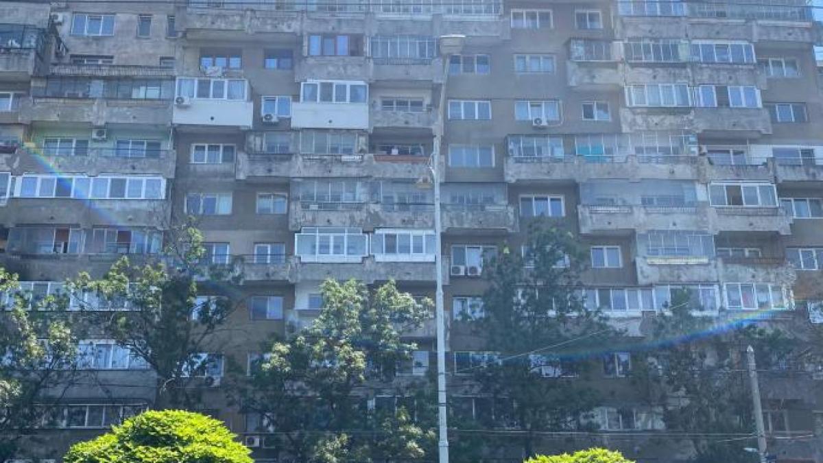 bucuresti-bloc-sector-6--arhiva_88095900