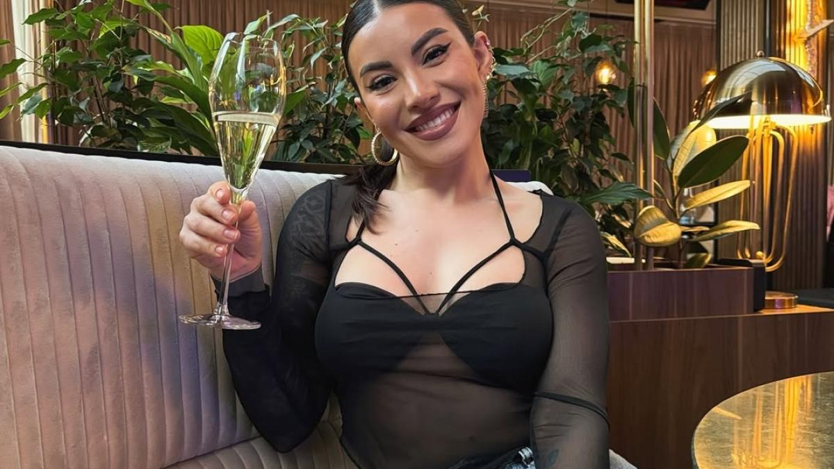 birthday-girl-prc-f0prc-9fprc-a5prc-82prc-f0prc-9fprc-a4prc-a9prc-f0prc-9fprc-8eprc-89-prc-2331_65478200