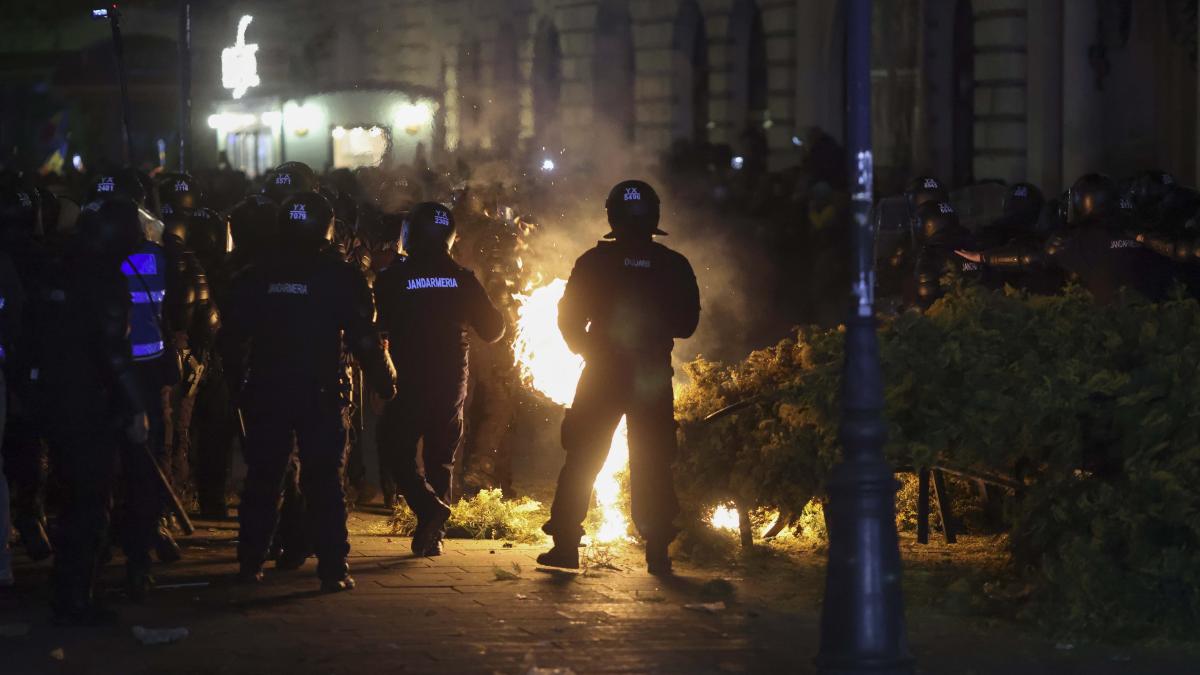 instant_protest_bec_150_inquam_photos_george-calin_60984600