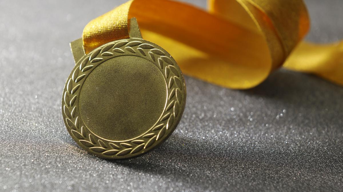 elevii-romani--4-medalii-de-aur-la-olimpiada-internationala-de-informatica--rezultat-istoric-pentru-romania_88046000