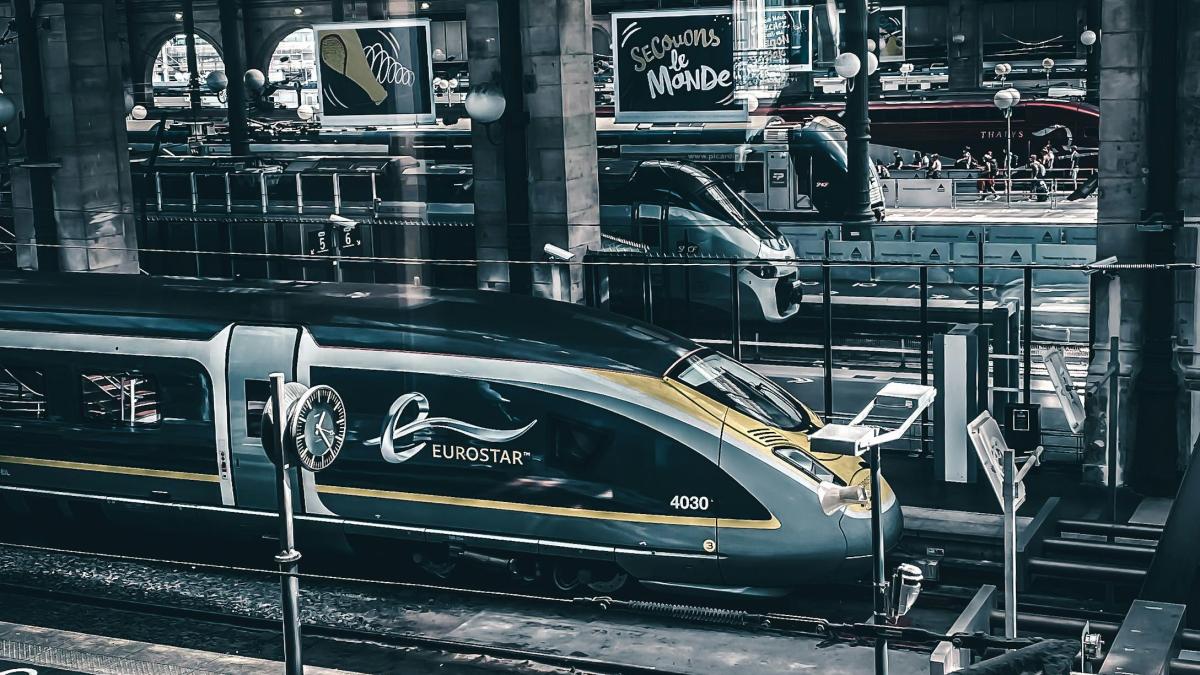 pexels-zenith-3341173-5049483tren-eurostar_74513600