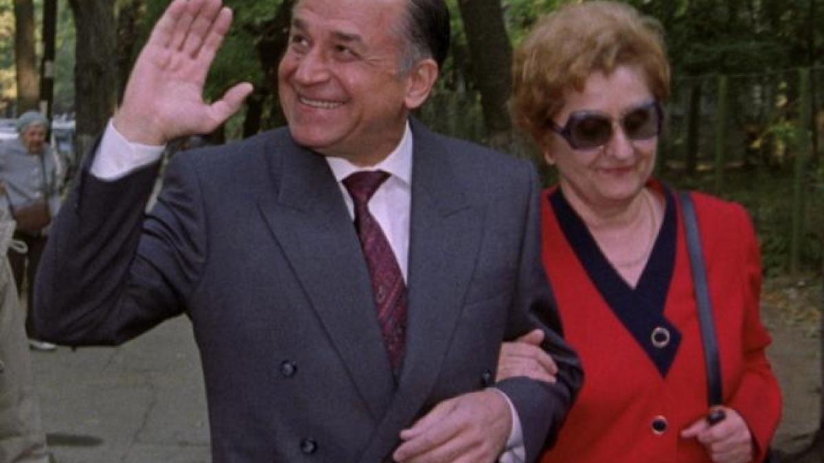 ion-iliescu-nina_73976900