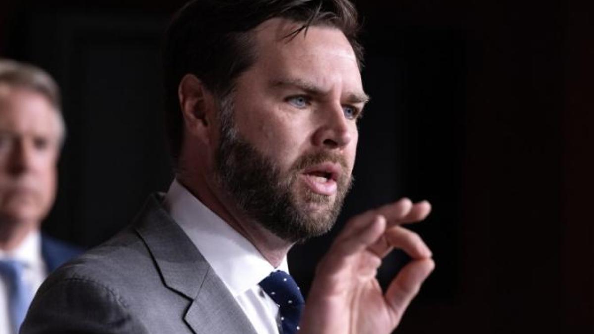 j--d--vance_87313500