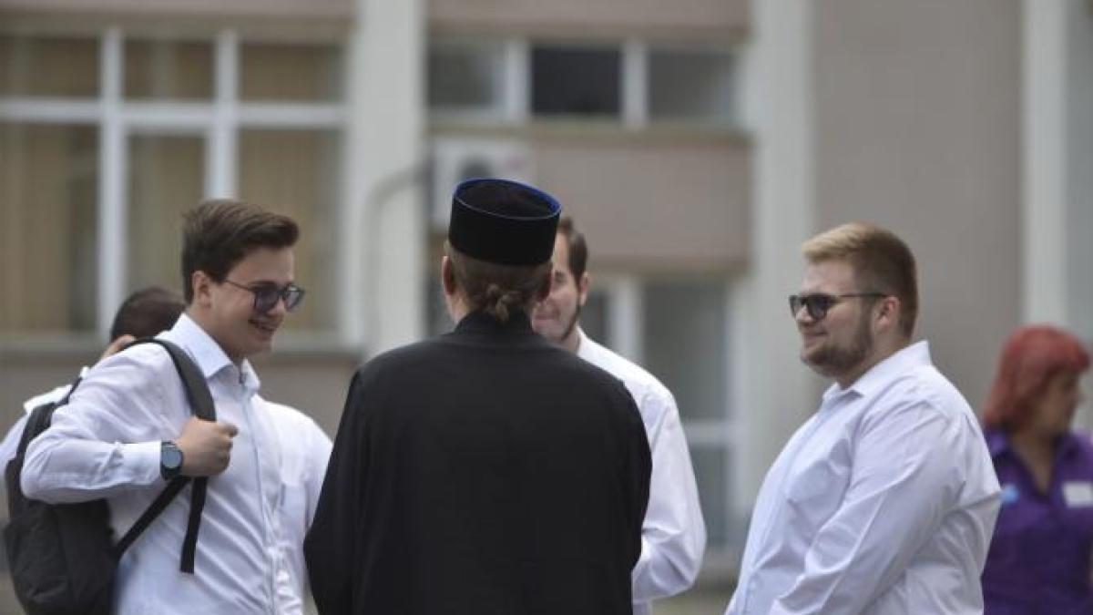 elevi-bacalaureat_15385100