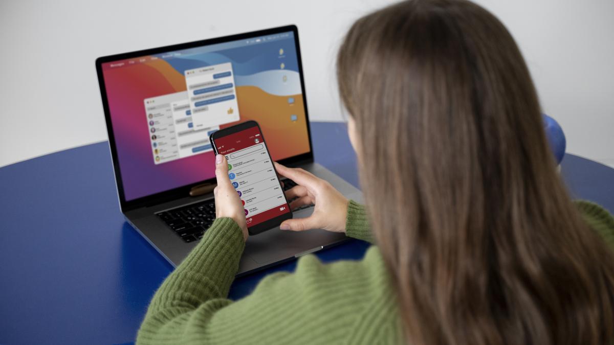 online-telefon-fata_53194400