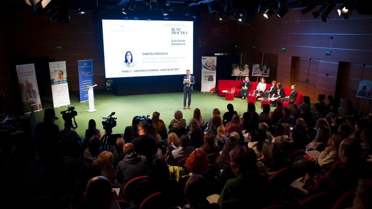 participanti-la-conf-bune-practici-pt-o-batranete-frumoasa-2024_fotodanielangelescu_94415800
