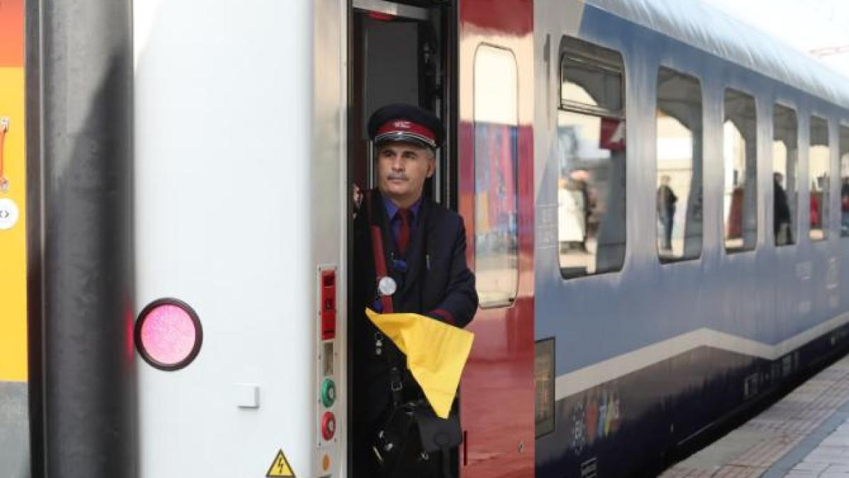 tren-cfr-calatori-intarziere-intarzieri_68162200