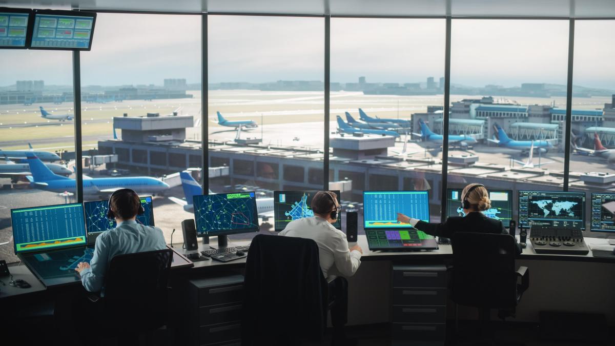 control-room-aeroport-avion_45274300