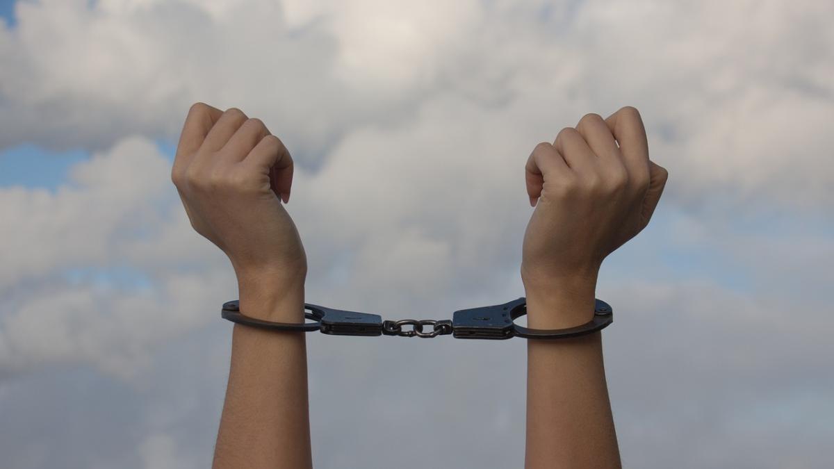 catuse-femeie_91787800