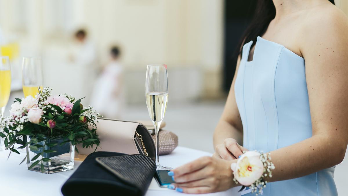 nunta-eveniment-invitat_02753900