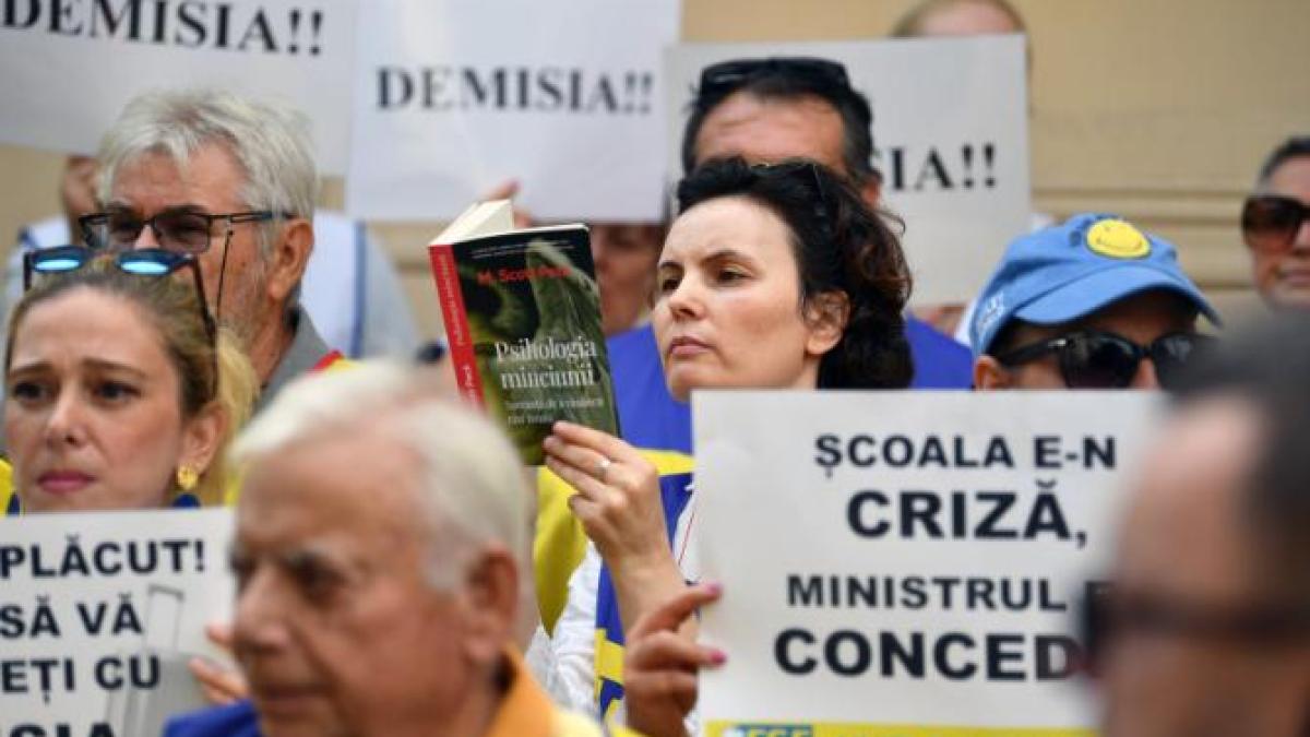 proteste-profesori_07476700