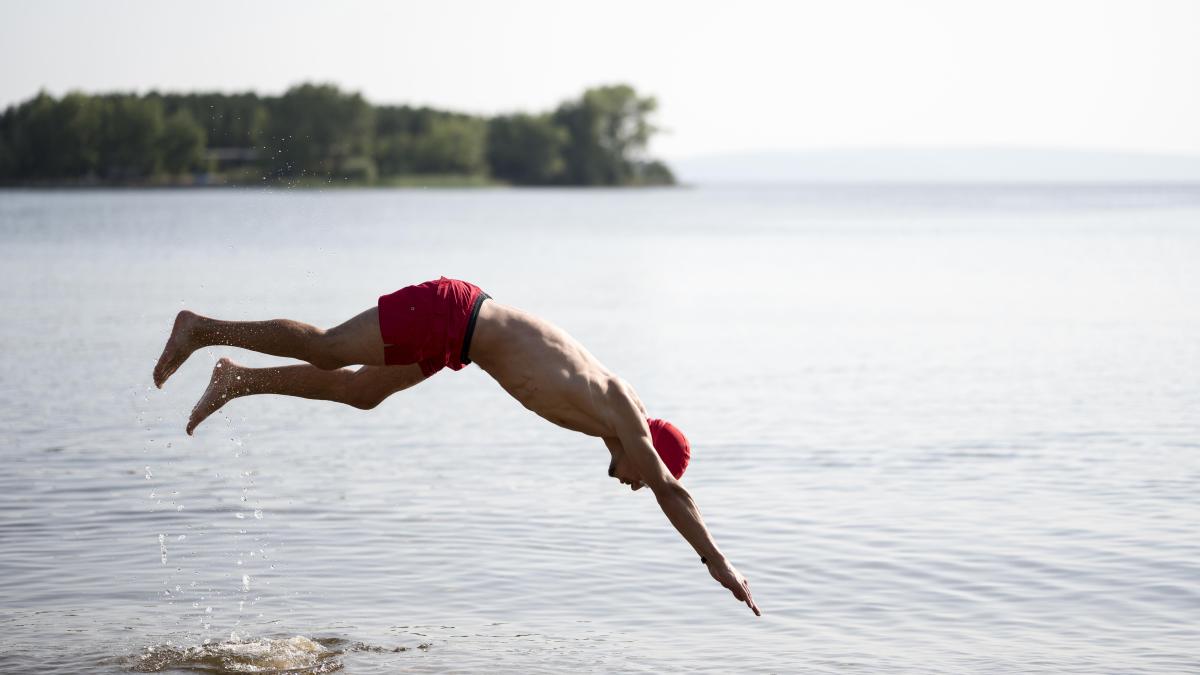 un-roman-stabileste-un-nou-record-mondial--avram-iancu--primul-om-care-a-traversat-inot-un-continent-in-177-de-zile_24717500