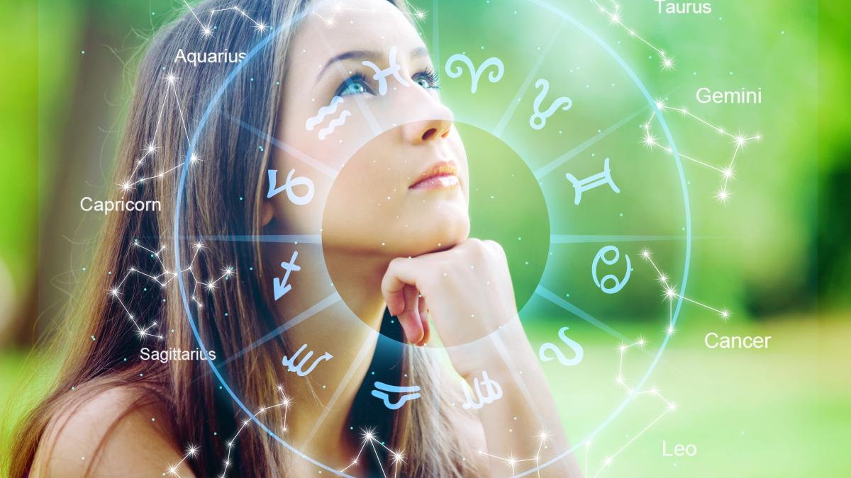 astrology-twelve-zodiac-signs-beautiful-woman_01075000