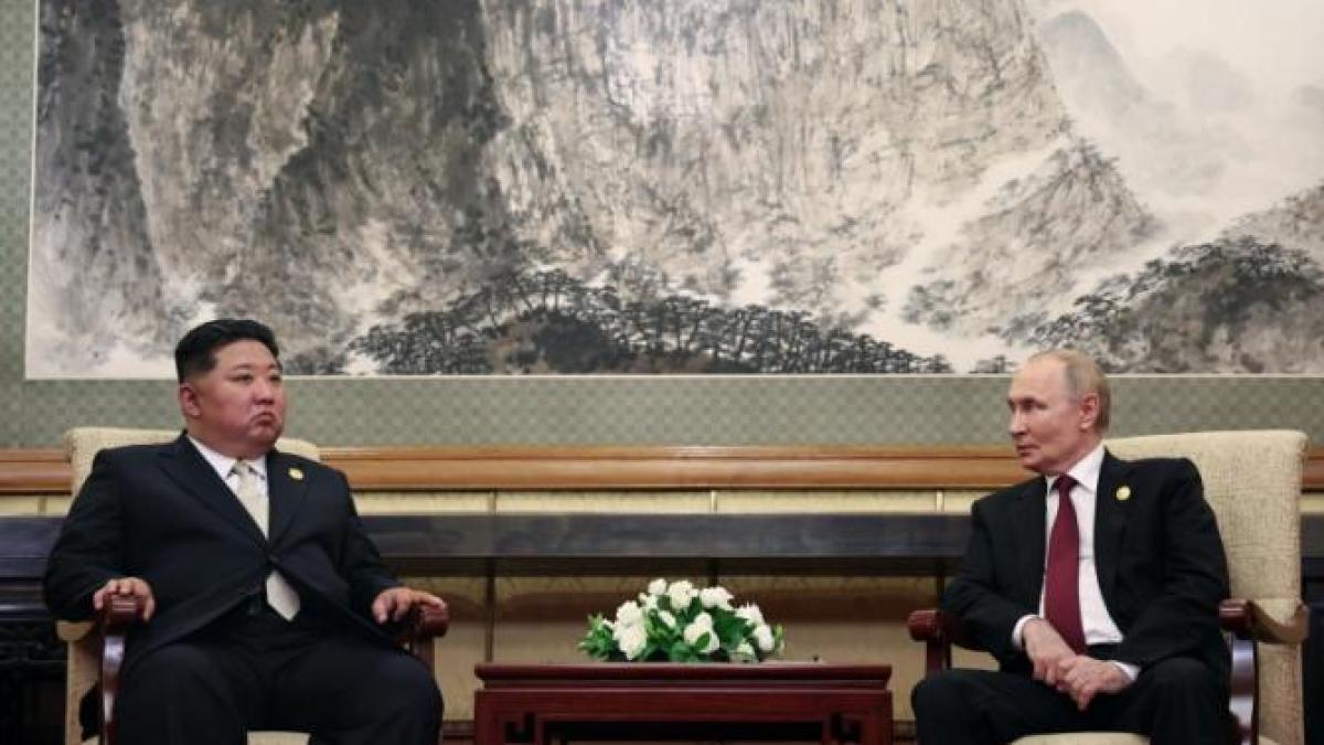 kim-jong-un-vladimir-putin_67031900