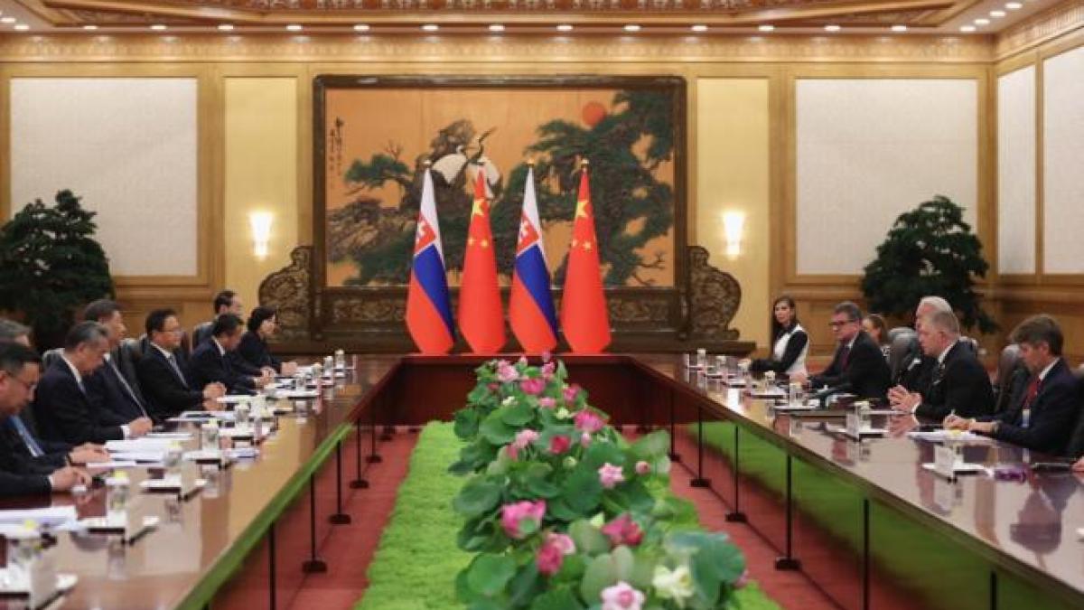 xi-jinping-robert-fico_15867800