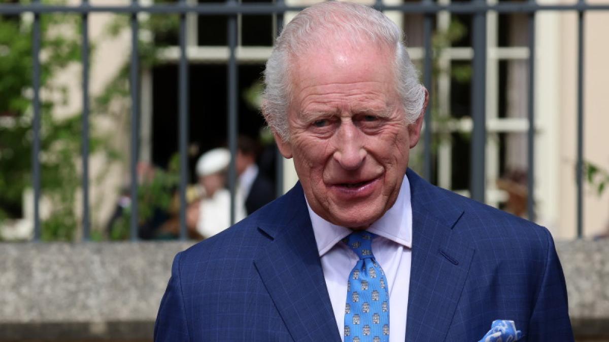 regele-charles-apel-ciudat_83341100