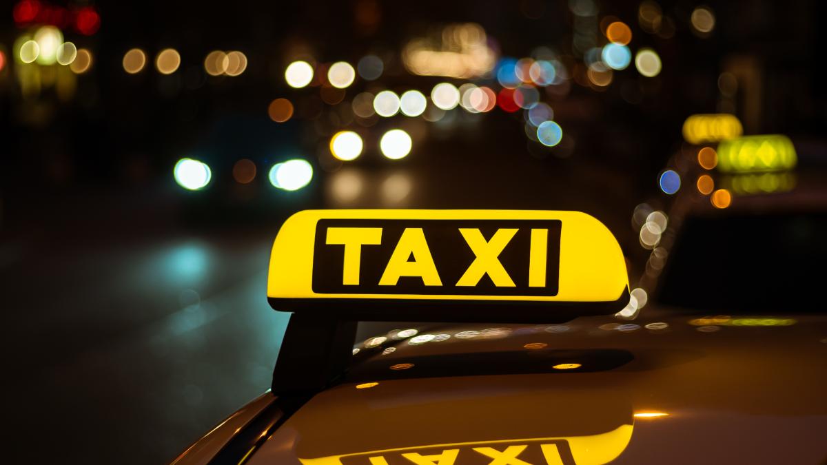 taxi-masina_25539900