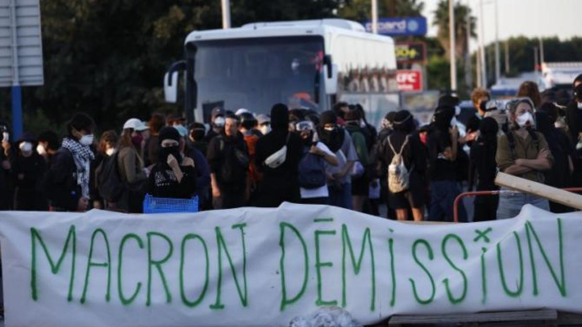protest-franta-10-septembrie-2025-blocam-totul-haos-manifestatii-macron-demisia-3_22318600
