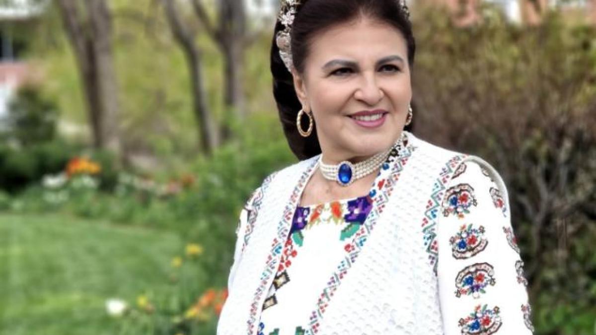 irina-loghin_44808100