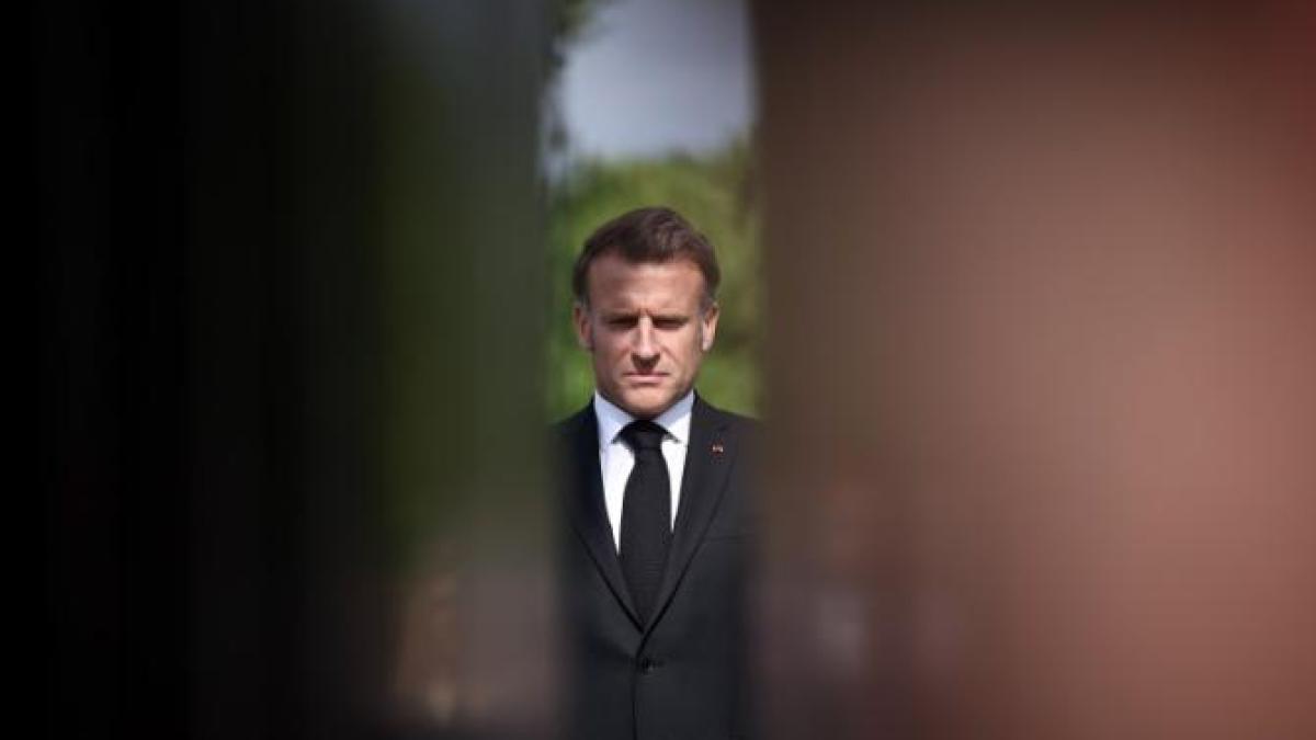 emmanuel-macron-4_42759500