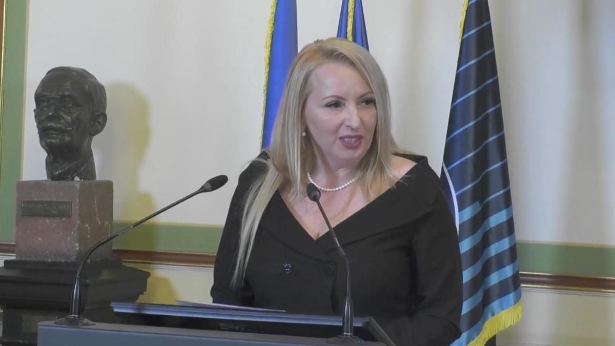 prof--univ--dr--ana-maria-alexandra-staprc-ccprc-86nescu_15465300_26304800