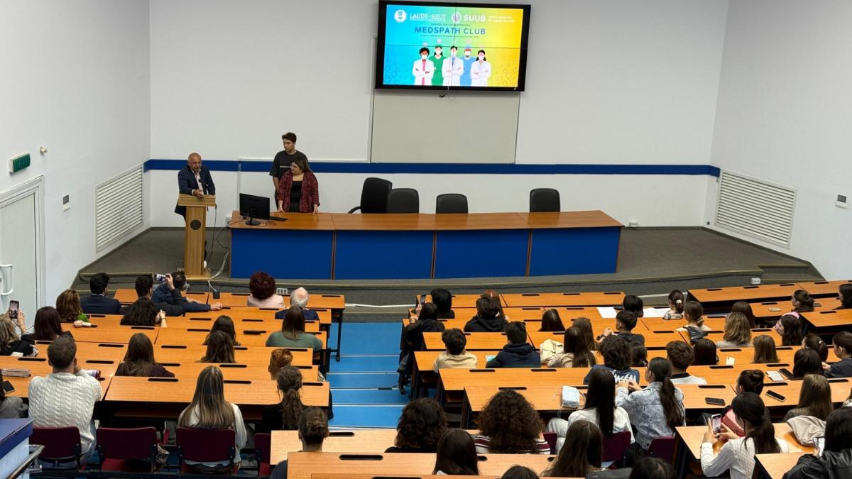Deschiderea anului II al Clubului de Medicină pentru liceeni MEDSPATH  (1)